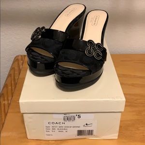 COACH 6 Geri blk patent leather wedge sandals